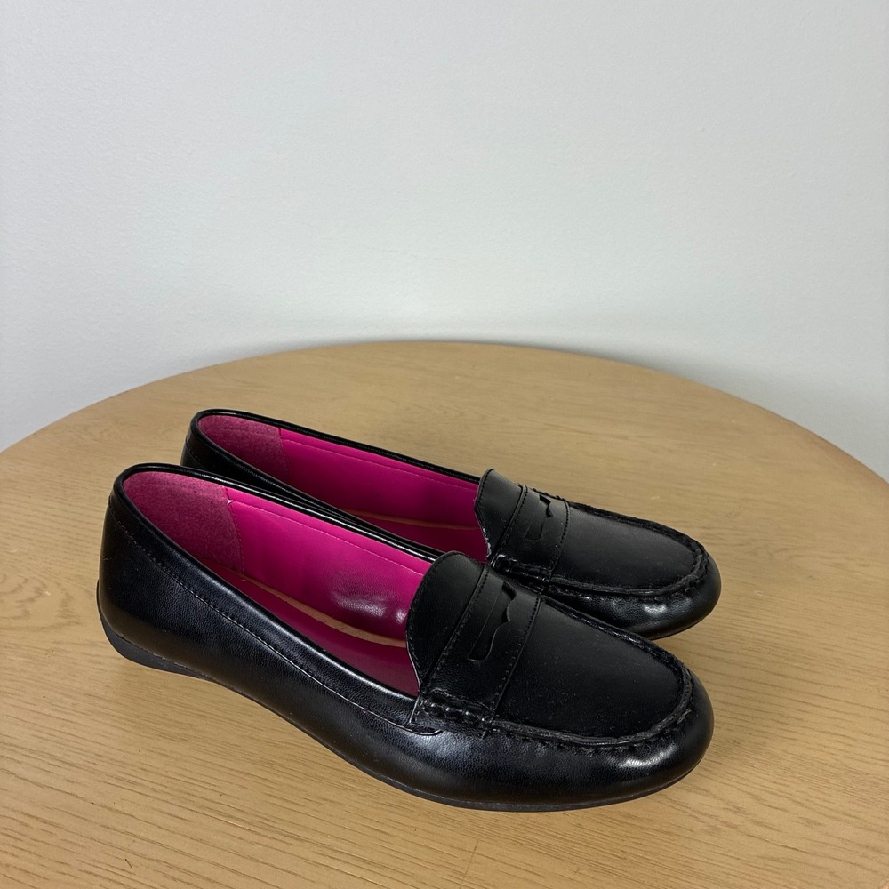 Chaps Sarra Black Penny Loafers Pink Lining Womens Size 7.5 Preppy Minimalist